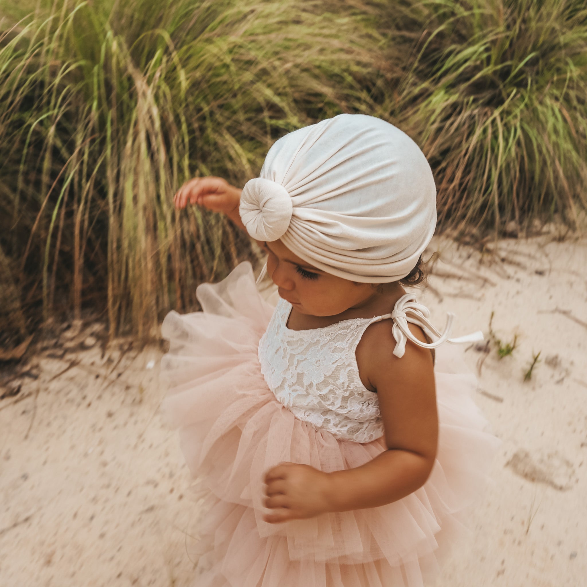 Adorable ava knot top hat for our stylish princesses 